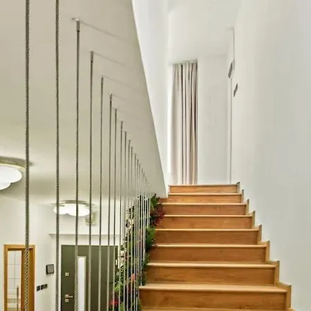 Casa De Povesti - Calea Victoriei