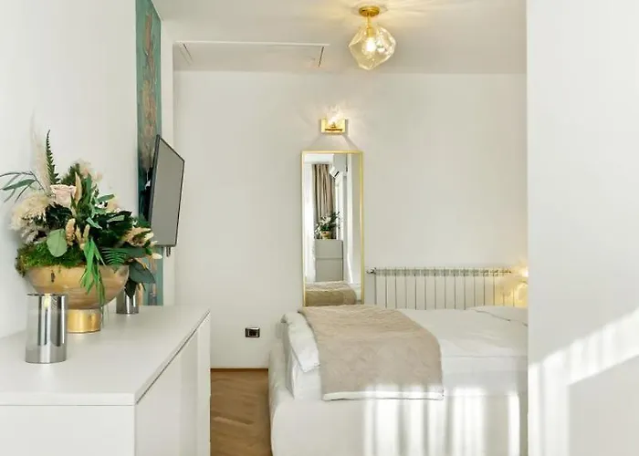 Casa De Povesti - Calea Victoriei * Bukurešť