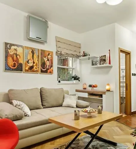 Casa De Povesti - Calea Victoriei *